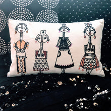 Load image into Gallery viewer, Jungalow People Pillow by Justina Blakeney® X Loloi
